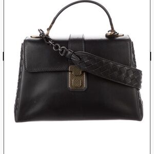 Bottega Veneta Black Medium Piazza Bag